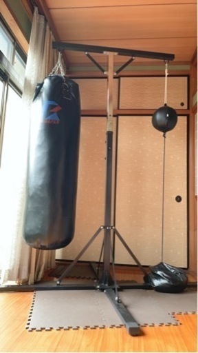 ★値下げします★ サンドバッグ 、スタンド、グローブ