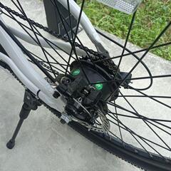 BAKAUT ５モード３６V電動アシストMTB　シマノ21段変速 強化フレーム！バッテリー内蔵　ディスクブレーキ　国内未発売の画像