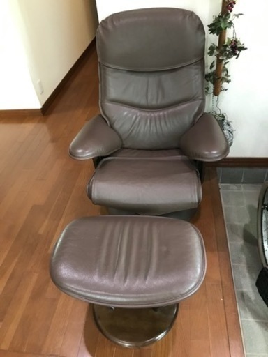 カリモクリクライニングチェア&オットマンセット