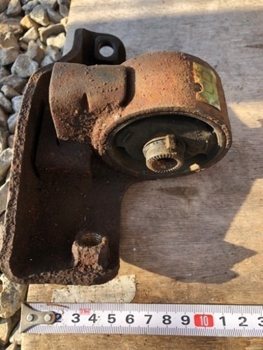 MR-2 MR2 AW11 エンジン マウント エンジンマウント 純正 レフト