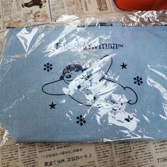 １個３００円です。水色保冷バックの画像