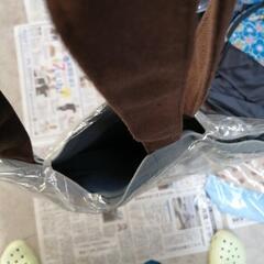 グレイのバックの画像