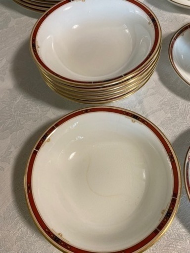 ウエジュッド(Wedgwood)ディナーセット