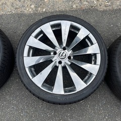レイズの18インチアルミホイールとタイヤセット