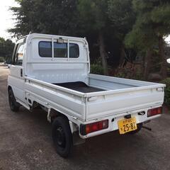 車検2025.12　美車　使ってますので調子は良いです。　アクティートラック 4WD デフロック　極上車です。車検令和7年12月　距離100029キロ　全塗装済み　内外装ピカピカです。シート、サンバイザー、荷台、かなり綺麗です。の画像