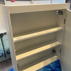 IKEA キャビネット付きミラー　インテリア　鏡の画像