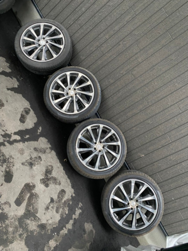 ロクサーニ　テンペストタービン　18インチ　pcd100