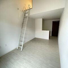 【ウィステリア前橋 部屋番号：203 】群大病院まで徒歩6分の新築☆小屋裏収納付設備充実◎小屋裏収納3帖、室内物干し、エアコン、ウォシュレットあり♪お申込み受付中です！まずはお問い合わせ下さい。 - 賃貸（マンション/一戸建て）
