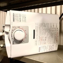 ☆★キッチン用 台所用 瞬間湯沸かし器 給湯器 プロパンガス用❶①☆★