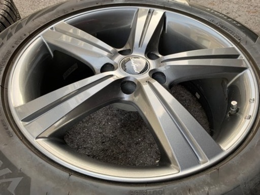 LEXUS LS スタッドレス VRX2 ブリザック 235/50R18 アルミ