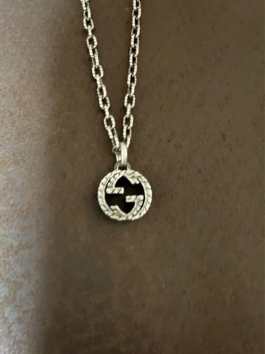 GUCCIネックレス