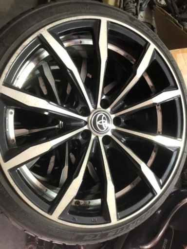 20インチ　アルミホイール