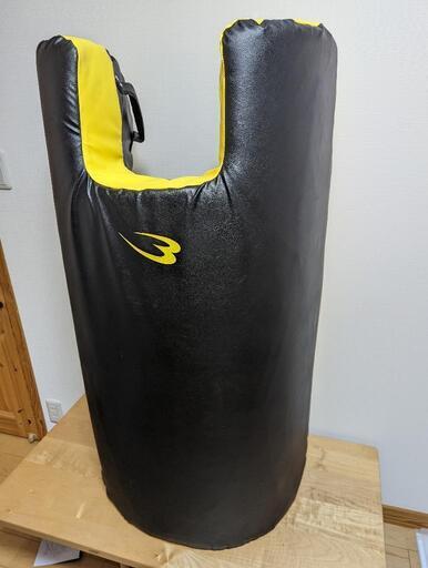 スーパーダミーミットシールド 【BODYMAKER ボディメーカー】 ダミーミット 大型ミット 厚さ12cm 空手 格闘技 キックボクシング テコンドー サンドバッグ ジム トレーニング パンチ