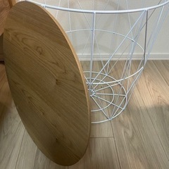 サイドテーブルの画像