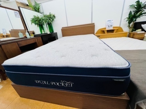 セット！！！セミダブルベッド　マットレス付き　を　入荷致しました！！！