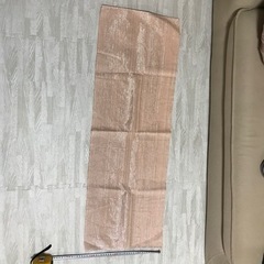 【値下げしました】テーブルランナー【Francfranc】ピンク　100cm×34cmの画像