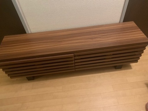 テレビ台　長さ調節ができる