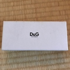 ブランドのカラ箱の画像