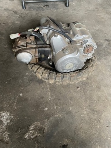 スーパーカブセル付き4速エンジン＋72ccボアアップキット