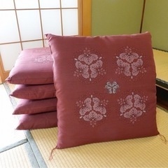 日本製 座布団 カバー付き 5枚組セット の画像