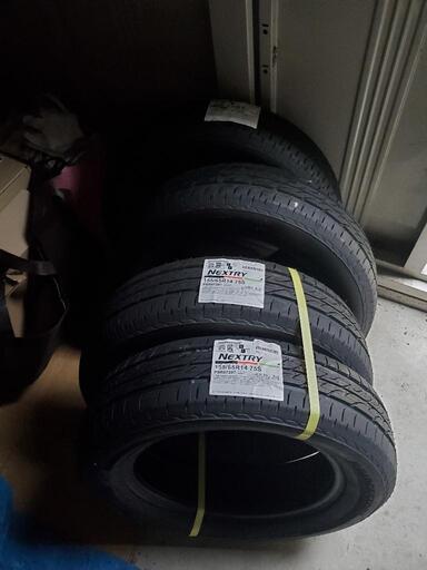 新品のブリジストンタイヤを格安でお譲りさせていただきます。
