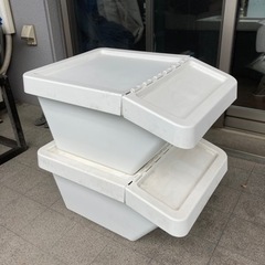 IKEA 収納ケース2つ