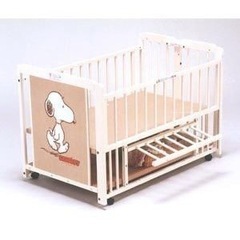 スヌーピー　ベビーベッド　アカチャン本舗購入品