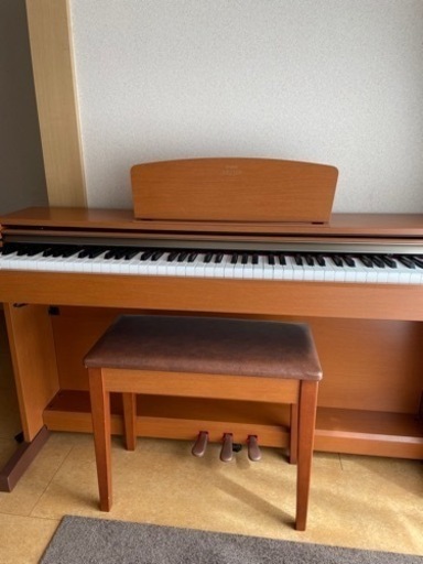 【引渡先決定】電子ピアノYAMAHAアリウス　椅子付き