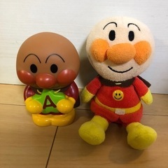 アンパンマン　ぬいぐるみ　貯金箱