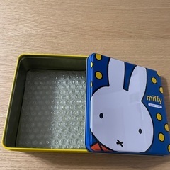 ミッフィー缶の画像