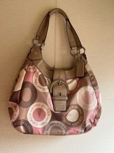 ◆コーチ　coach◆ショルダーバッグ　ピンク系