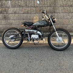 ソロ70ccカブエンジン塗装ピカピカ