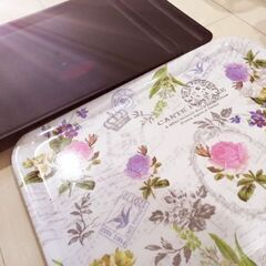 🌻✨👑完売👑✨🌻黒2枚と花1枚トレーセット