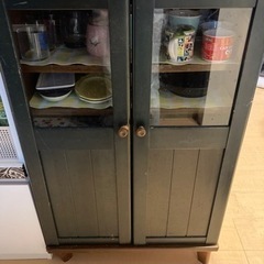 譲り先決まりました食器棚の画像