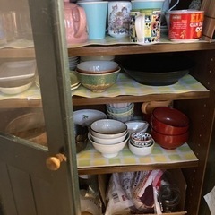 譲り先決まりました食器棚の画像