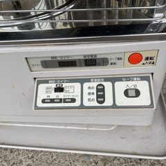 煙突式石油ストーブ　07年式　の画像
