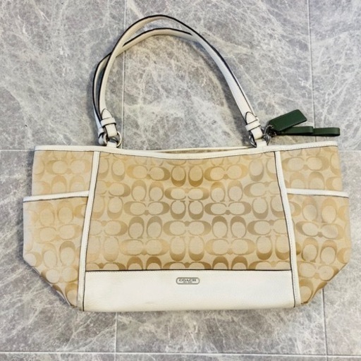 コーチ　coach   トートバッグ　レディース