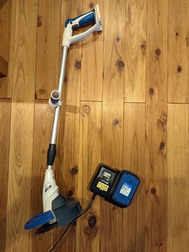 【受渡調整中】充電式　草刈り機