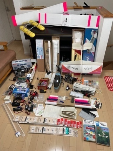 ラジコン飛行機、ヘリ