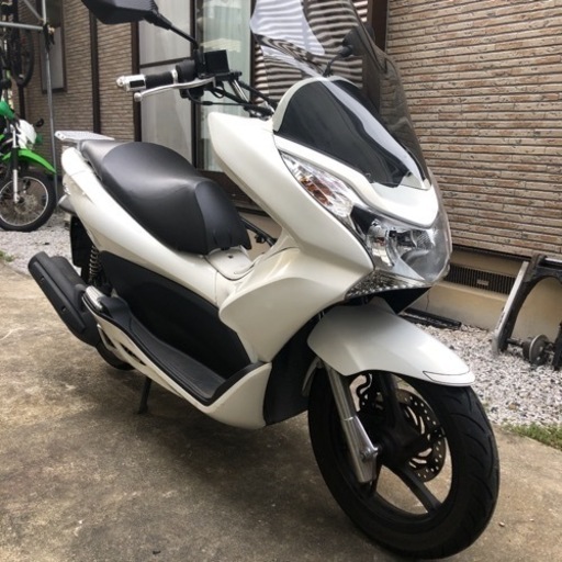 ホンダ PCX125 パールホワイト　JF28