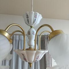 可愛い照明灯の画像