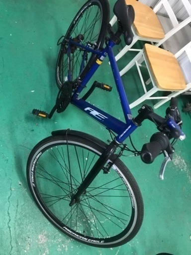 クロスバイク　ロードバイク　自転車　