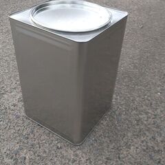 一斗缶　空き缶蓋付き