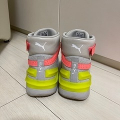 PUMA スニーカー　28cmの画像