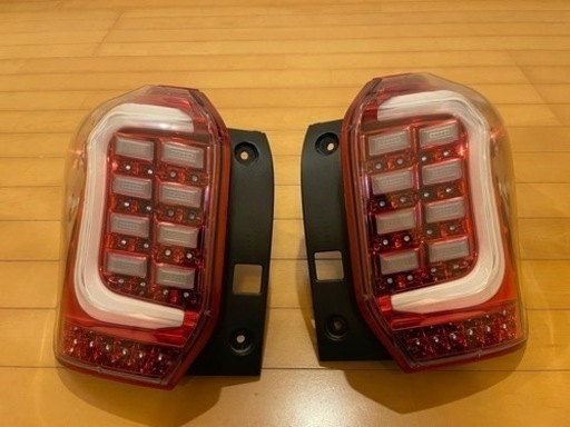 スバル　フォレスター　SJG テールランプ