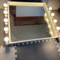 オシャレな 鏡&ライトセット！！
