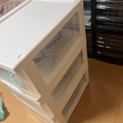 （決定）連結可能　収納　衣装ケース　クリアホワイトの画像