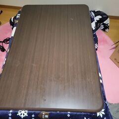 大きめなコタツお譲りします。コタツ布団付き