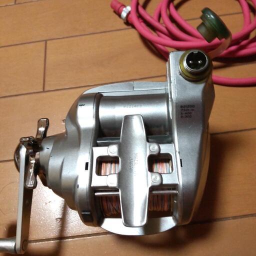 (値下げしました)ダイワ SEABORG シーボーグ Z500T 電動リール 釣り具 布袋、コード付き 通電確認済み 船用 フィッシン
