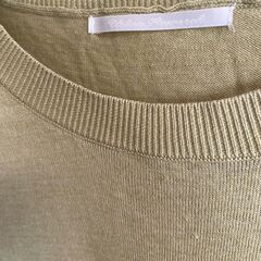 【31】URBAN RESEARCH　ニット半袖トップス　フリーサイズ　マスタードカラーの画像